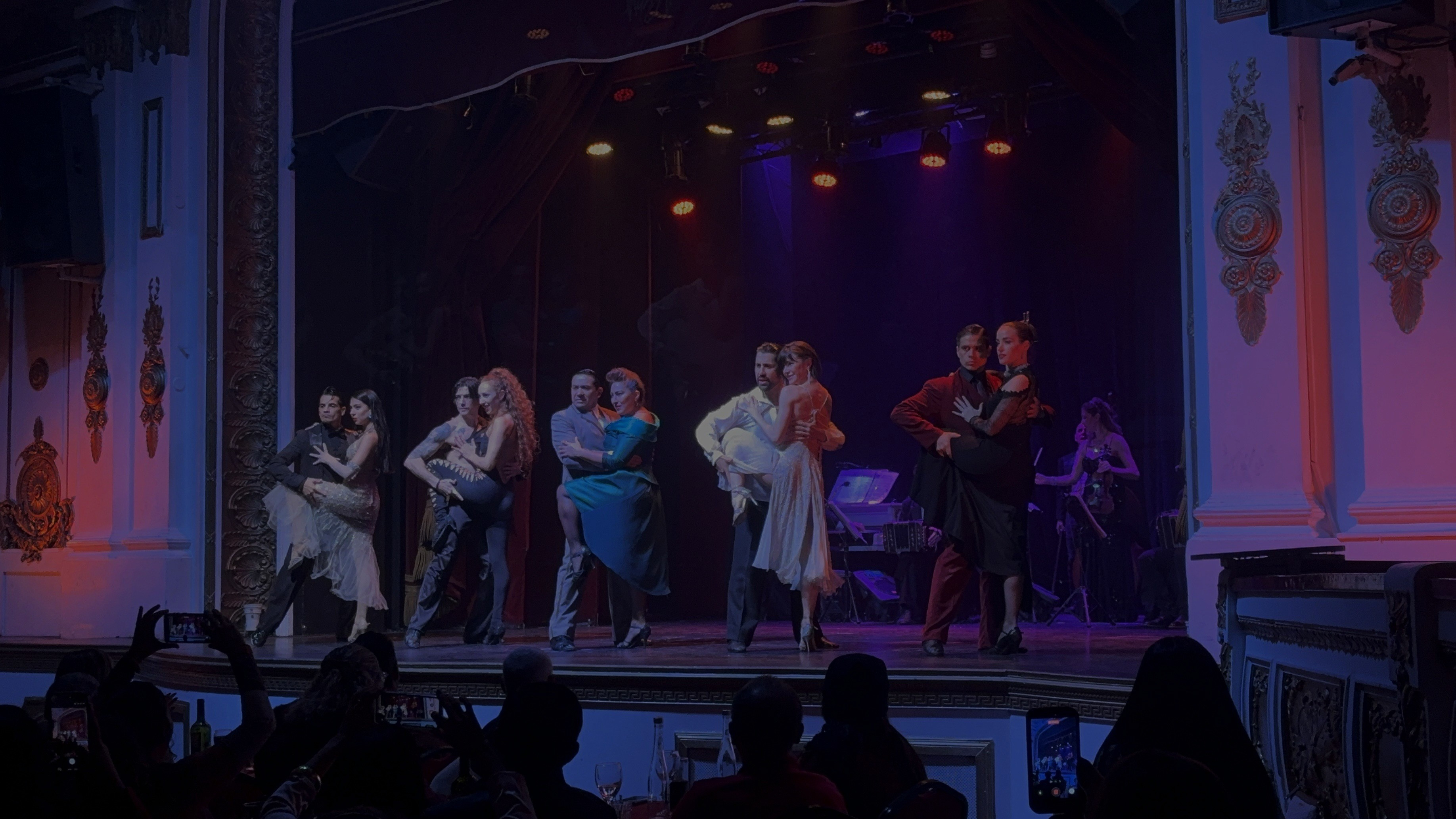 Visiting Piazzolla Tango, an integral show.